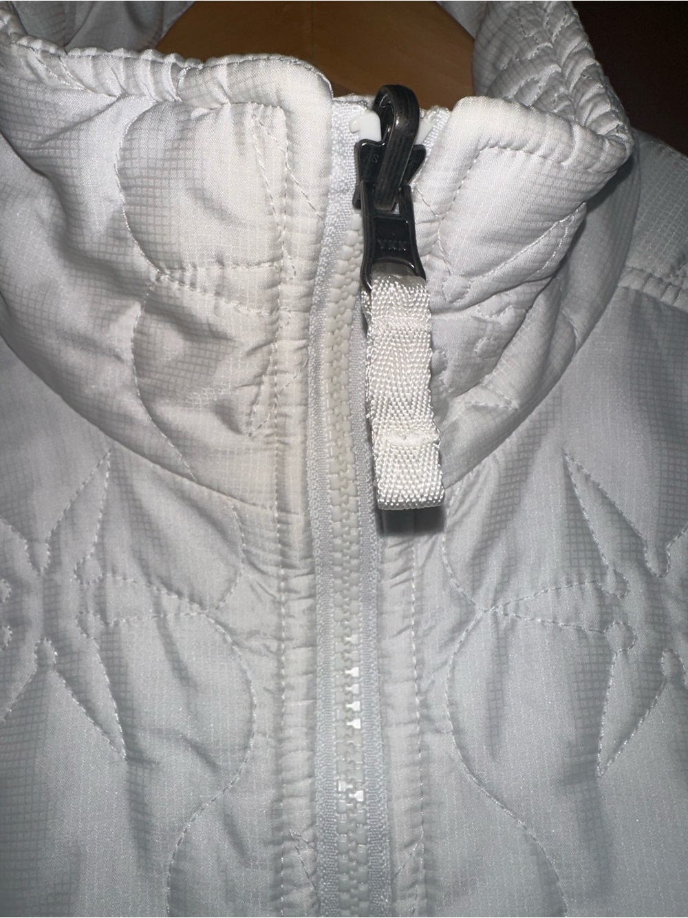 The North Face Women's White Quilted Star-Pattern Jacket Size Medium - Picture 5 of 13